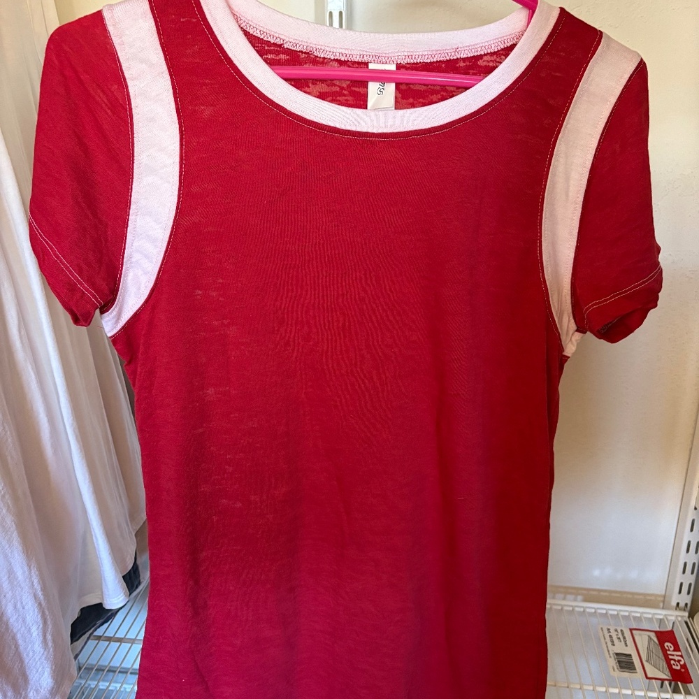 Blue84 sporty red tee with shoulder strip